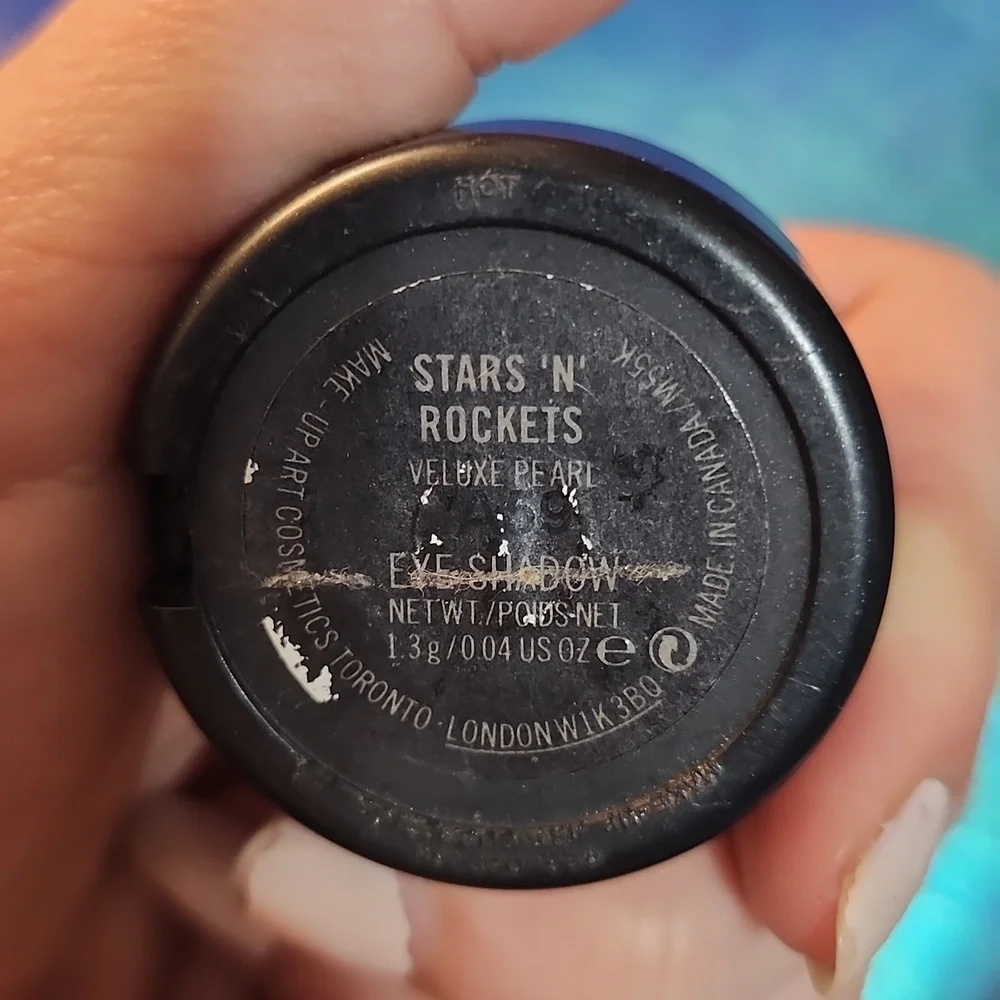 MAC Stars N Rockets Eye Shadow